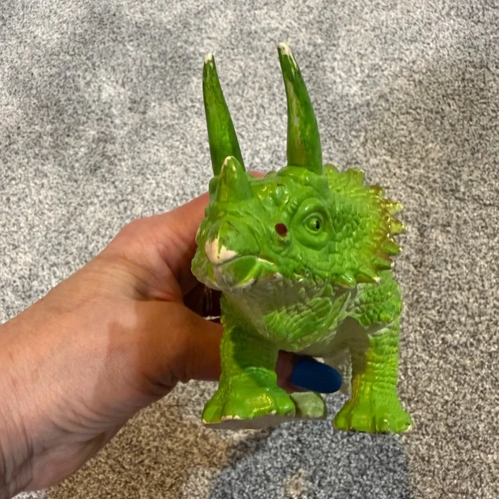 1997 Triceratops Dinosaur Dino Figure Made in China